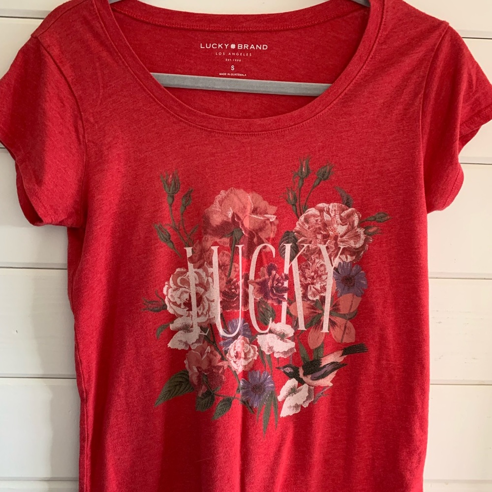 EUC LUCKY BRAND Basic Tee Floral Feminine Red Summer Short-Sleeved Small